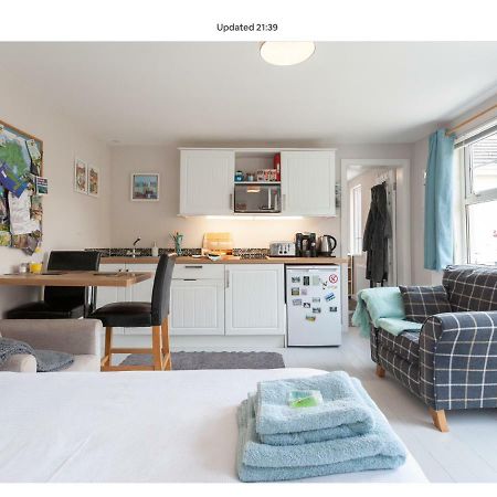 The Studio Castlerock With Hot Tub Exterior photo